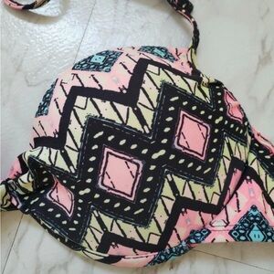 Vibrant Zigzag Bikini Top